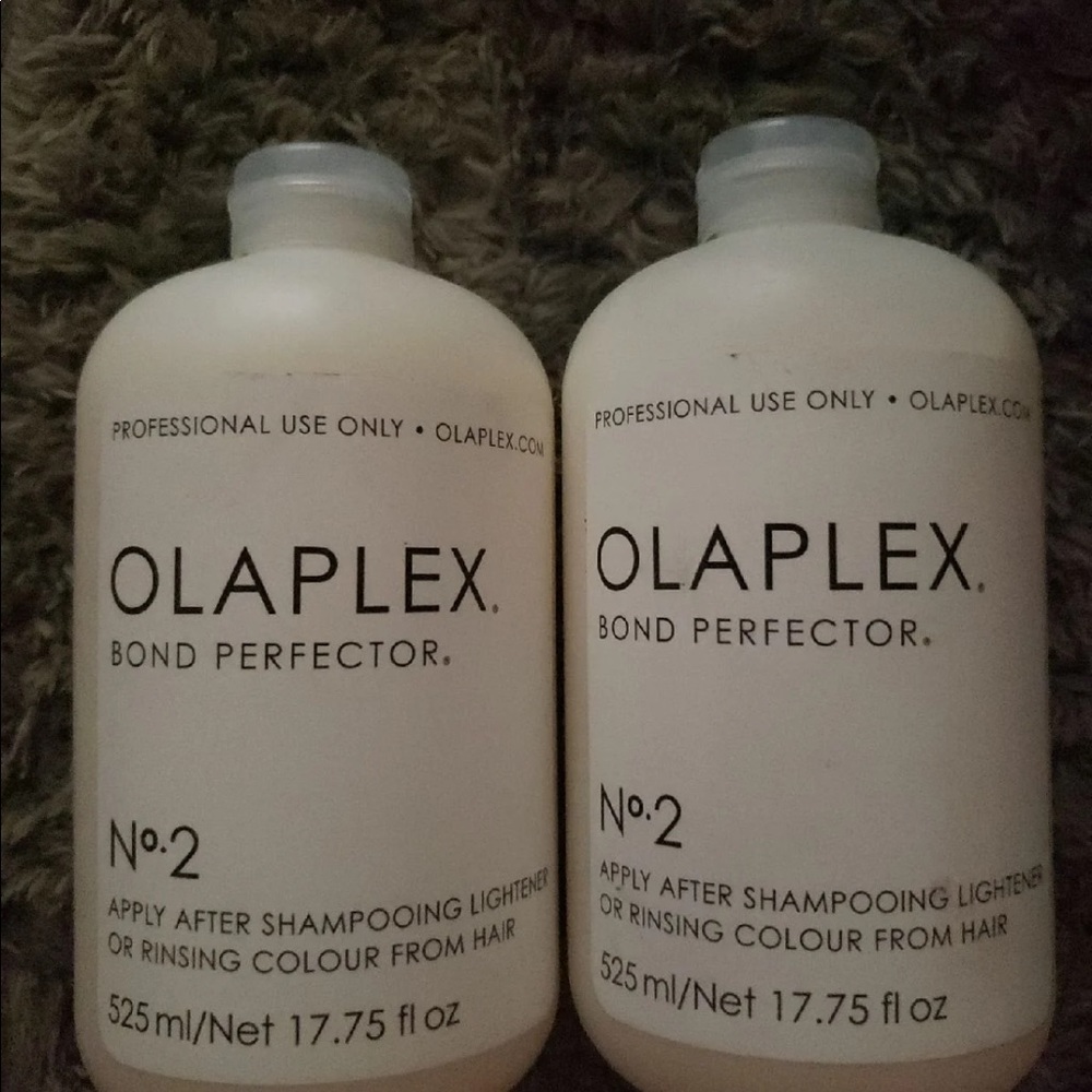 2 bottles of Olaplex Bond Perfector